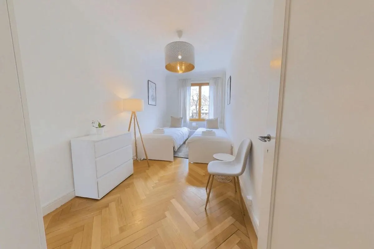 Unwind & Explore, Central Apartments In Jonction'S Art Scene! Qa8 Γενεύη 0*,  Ελβετία